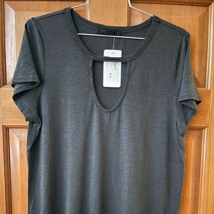Evereve Sanctuary Keyhole Tee NWT